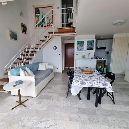 Apartman Beachfront Paradise - Panoramic Terrace, Monaco View & Private Access To Calandre Beach - French Riviera Liguria Ventimiglia