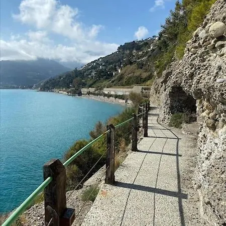 Beachfront Paradise - Panoramic Terrace, Monaco View & Private Access To Calandre Beach - French Riviera Liguria Apartman *