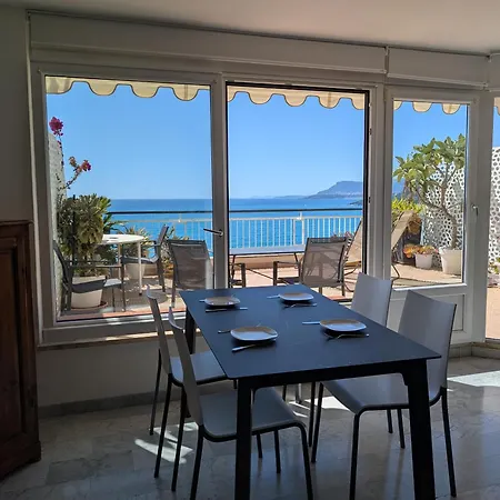 Beachfront Paradise - Panoramic Terrace, Monaco View & Private Access To Calandre Beach - French Riviera Liguria Apartman