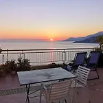 Beachfront Paradise - Panoramic Terrace, Monaco View & Private Access - French Riviera Liguria Apartment