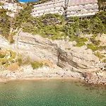Beachfront Paradise - Panoramic Terrace, Monaco View & Private Access - French Riviera Liguria Apartment Ventimiglia