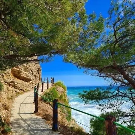 Beachfront Paradise - Panoramic Terrace, Monaco View & Private Access To Calandre Beach - French Riviera Liguria