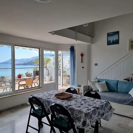 Apartamento Beachfront Paradise - Panoramic Terrace, Monaco View & Private Access To Calandre Beach - French Riviera Liguria