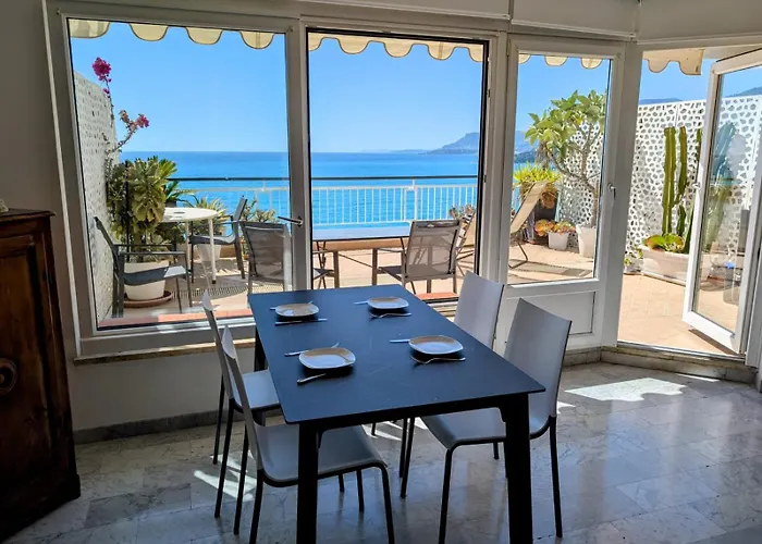 Coastal Paradise - Unrivalled Views Of Cote D'azur Ventimiglia